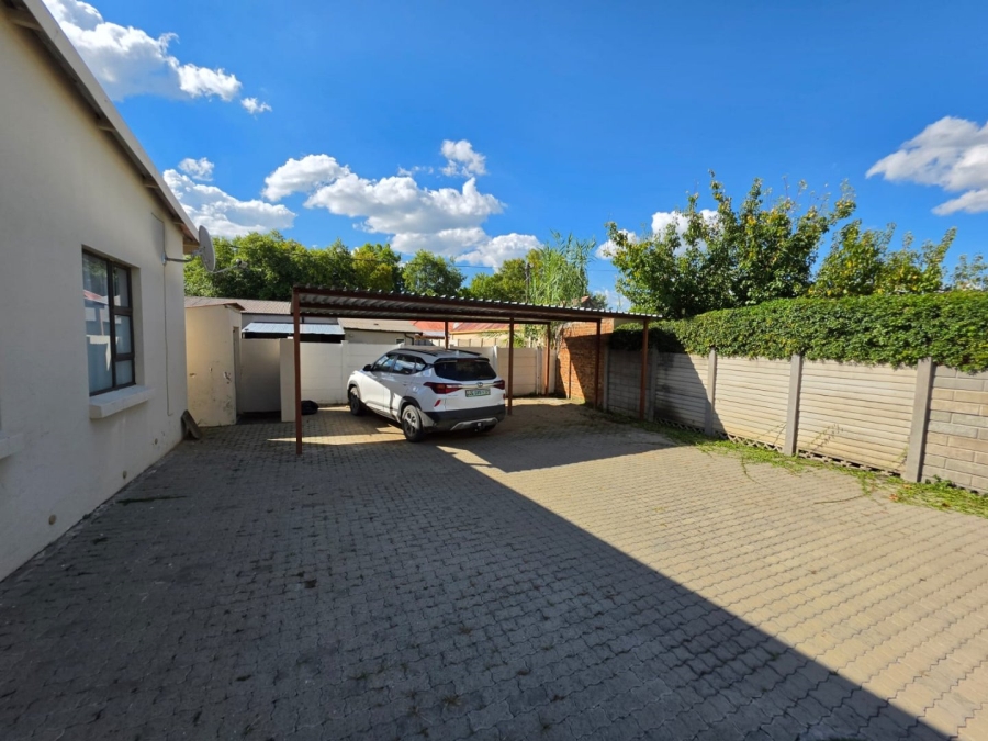6 Bedroom Property for Sale in Bethlehem Free State